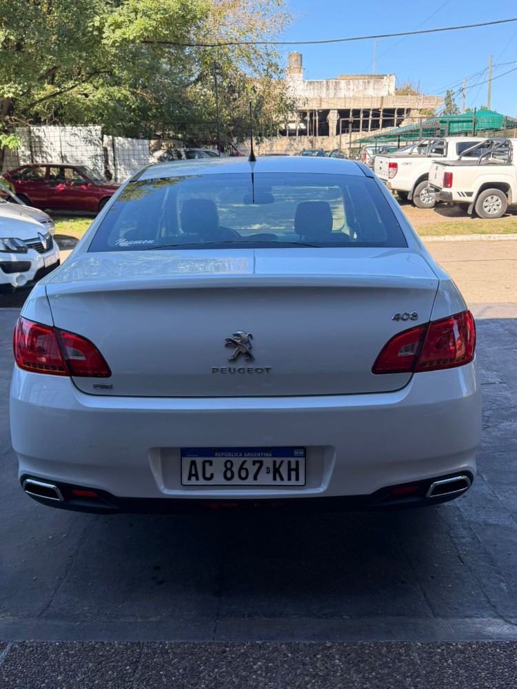 Peugeot 408 allure thp — foto 9